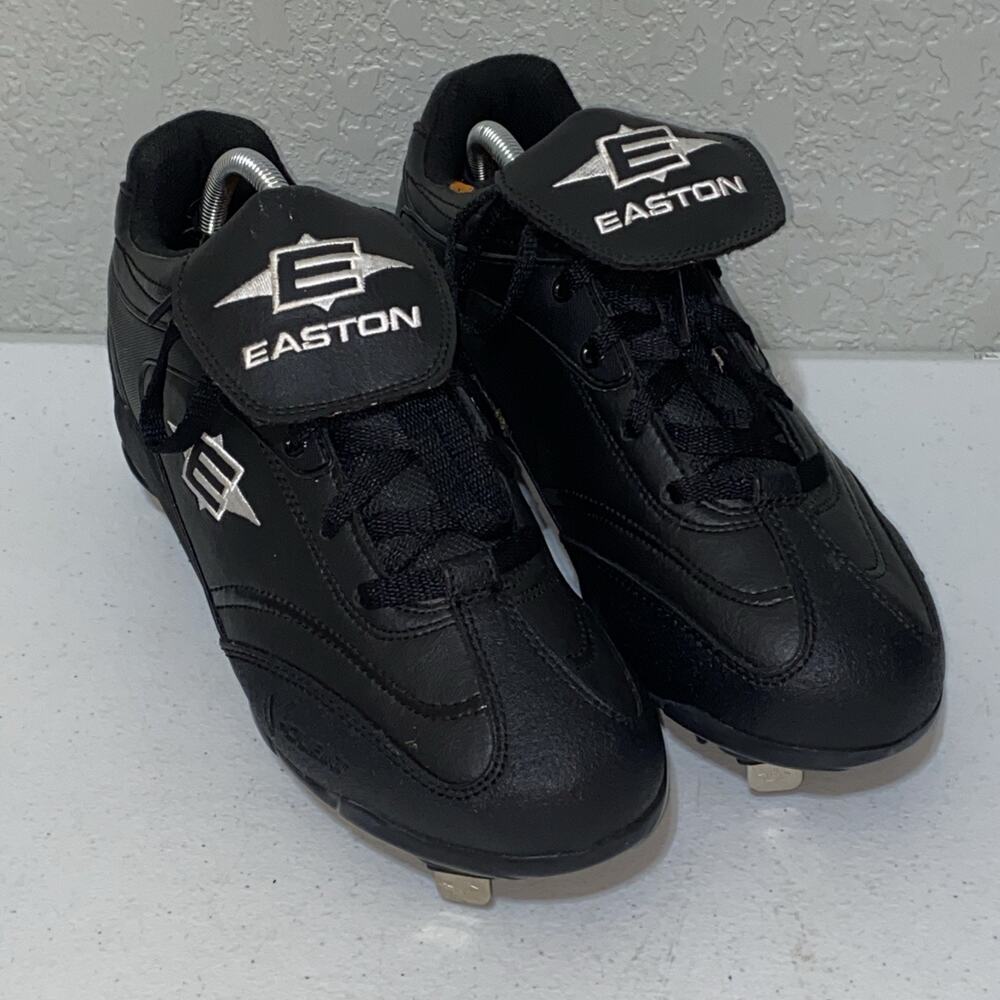 Easton V-Cleat Baseball Cleats Metal Men's Size 10 Black M33215 Never Worn